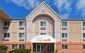 Sonesta Simply Suites Wichita Airport
